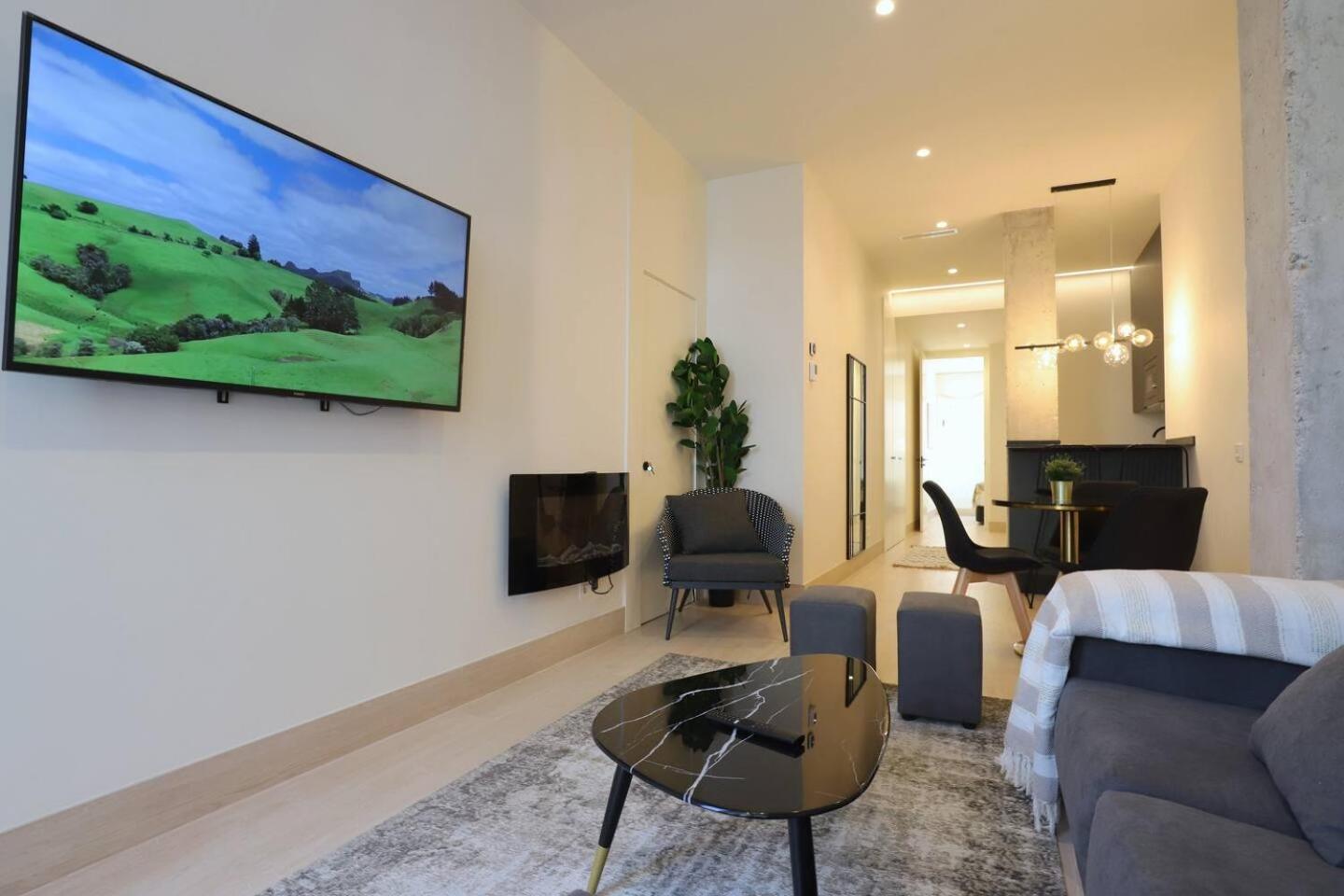 Apartamentos Orilla Del Bernabeu Madrid Eksteriør billede