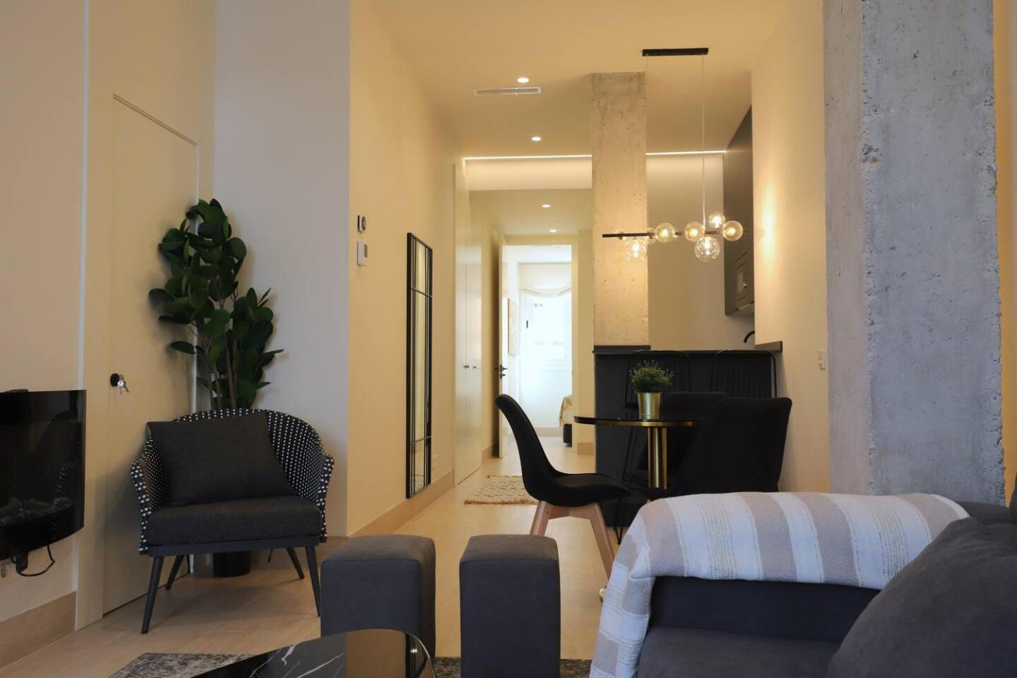 Apartamentos Orilla Del Bernabeu Madrid Eksteriør billede