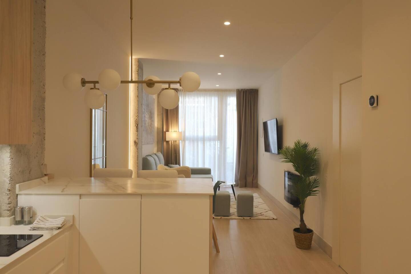 Apartamentos Orilla Del Bernabeu Madrid Eksteriør billede