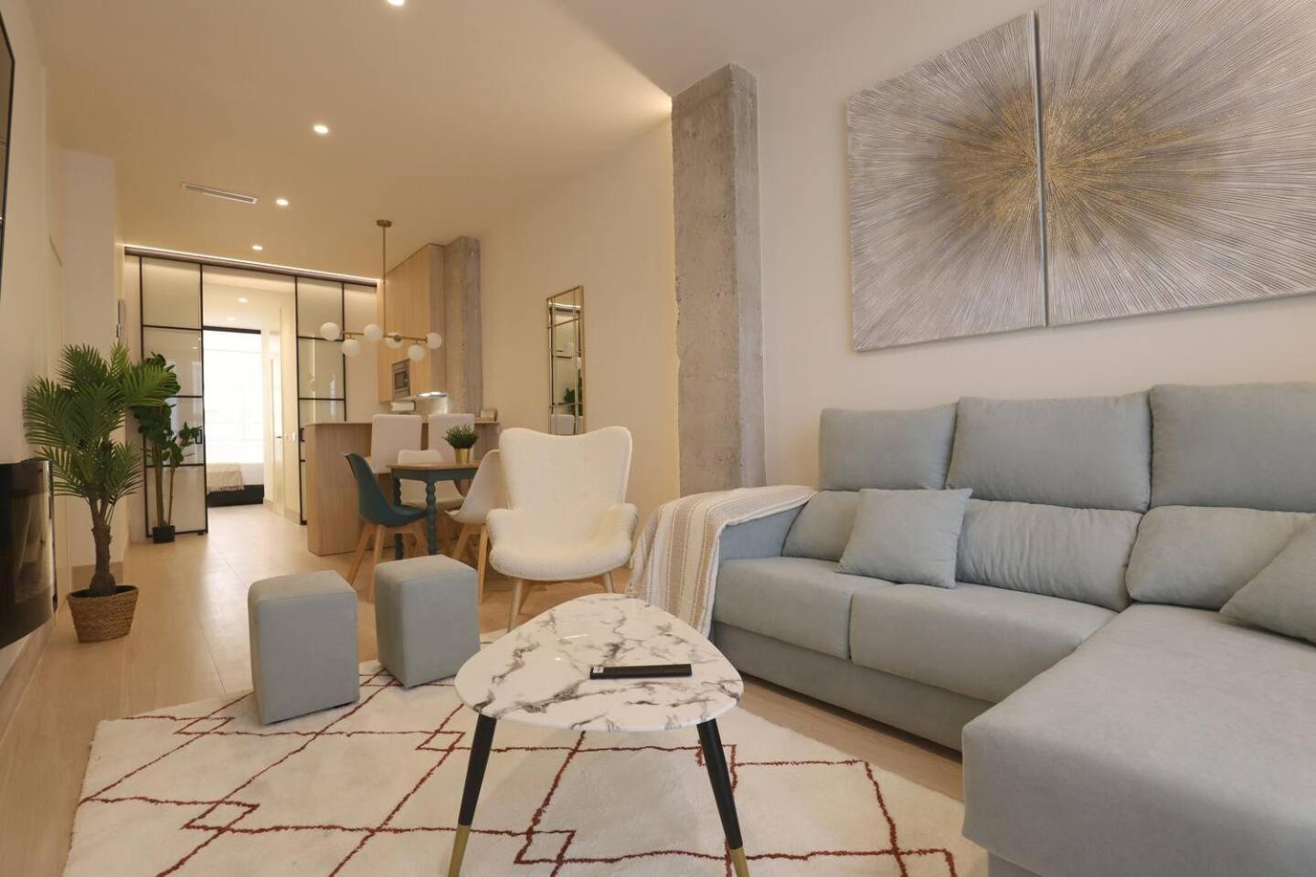 Apartamentos Orilla Del Bernabeu Madrid Eksteriør billede