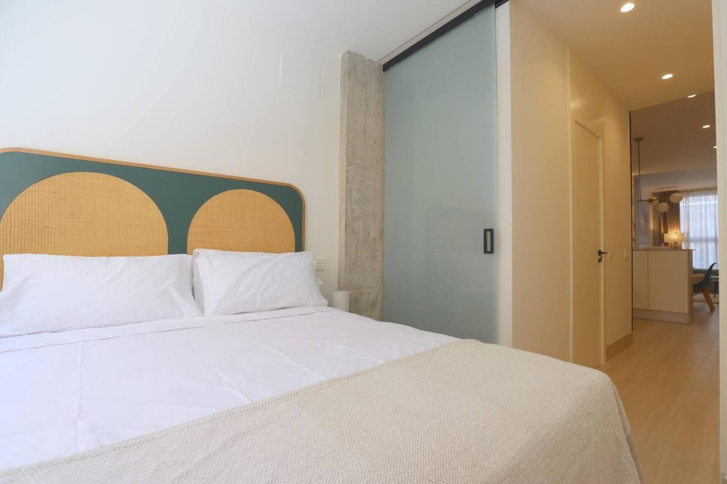 Apartamentos Orilla Del Bernabeu Madrid Eksteriør billede