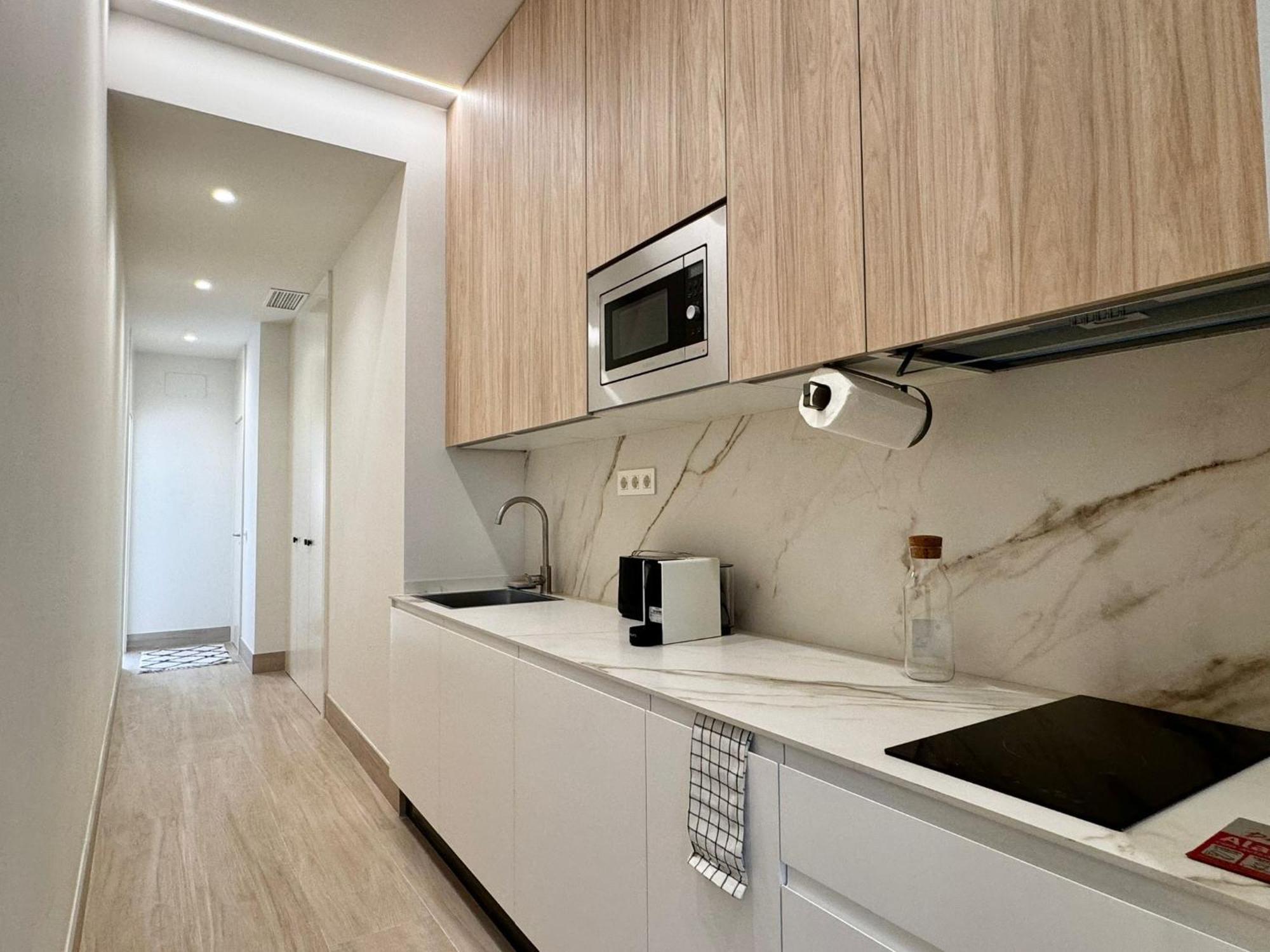 Apartamentos Orilla Del Bernabeu Madrid Eksteriør billede