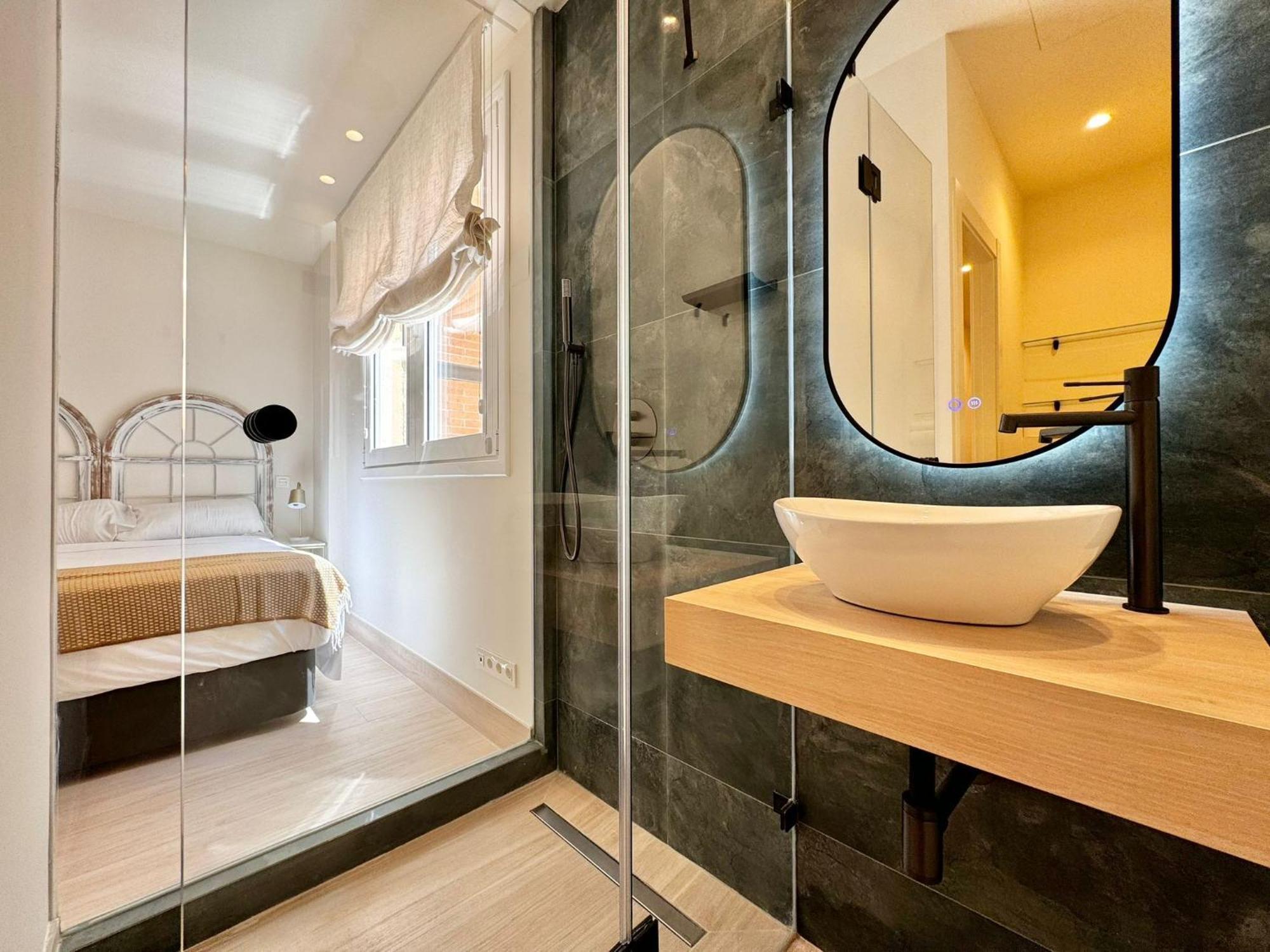 Apartamentos Orilla Del Bernabeu Madrid Eksteriør billede